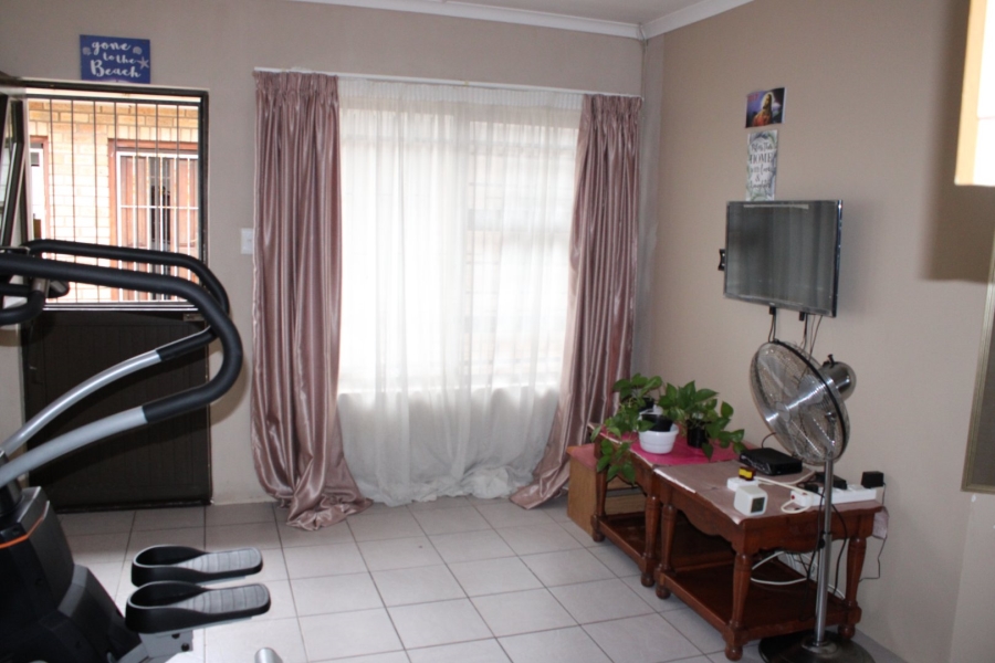 2 Bedroom Property for Sale in Quigney Eastern Cape